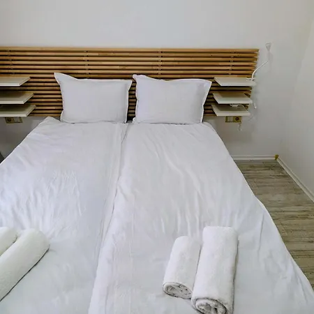 Smokinya Waves - 1br - 2 Minutes To The By Flat Mаnager شقة