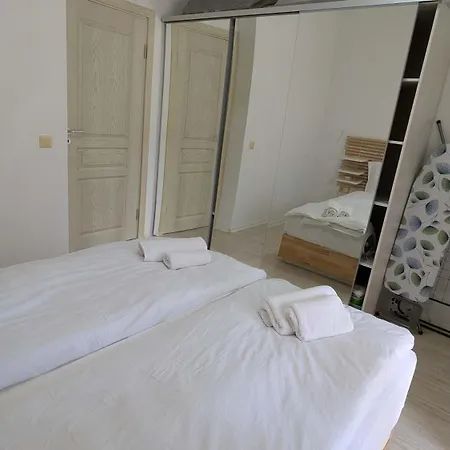 Smokinya Waves - 1br - 2 Minutes To The By Flat Mаnager 소조폴